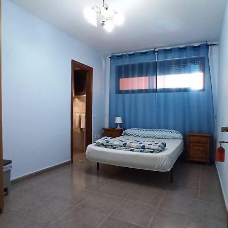 Los Cristianos Centro, Room With A Private Bathroom In Shared Apartment Arona (Tenerife) Exterior foto