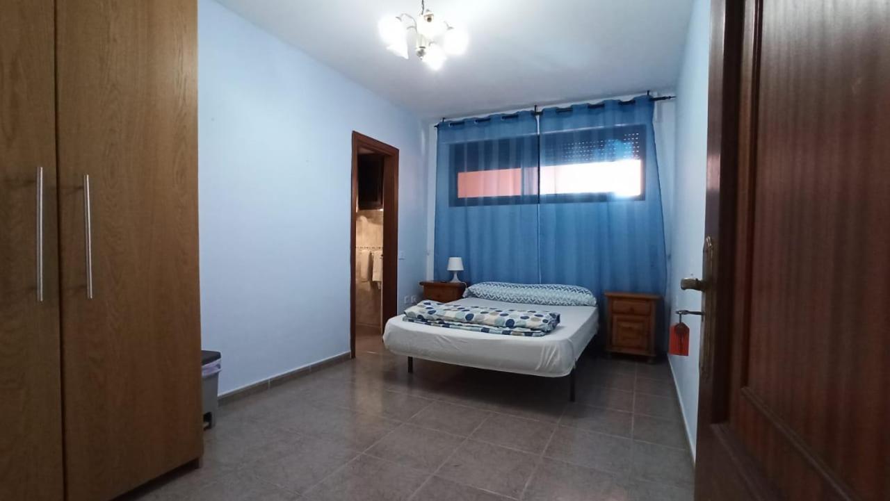 Los Cristianos Centro, Room With A Private Bathroom In Shared Apartment Arona (Tenerife) Exterior foto